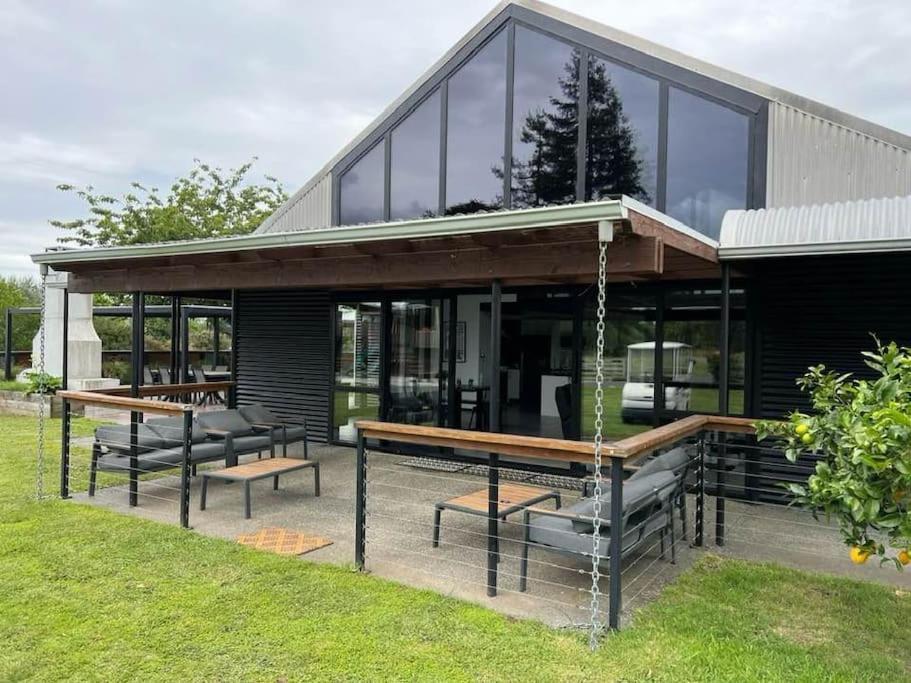 The Clubhouse Villa Hamilton Buitenkant foto
