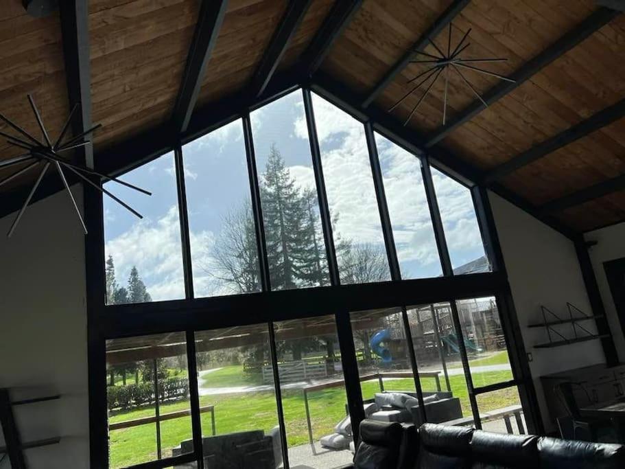 The Clubhouse Villa Hamilton Buitenkant foto