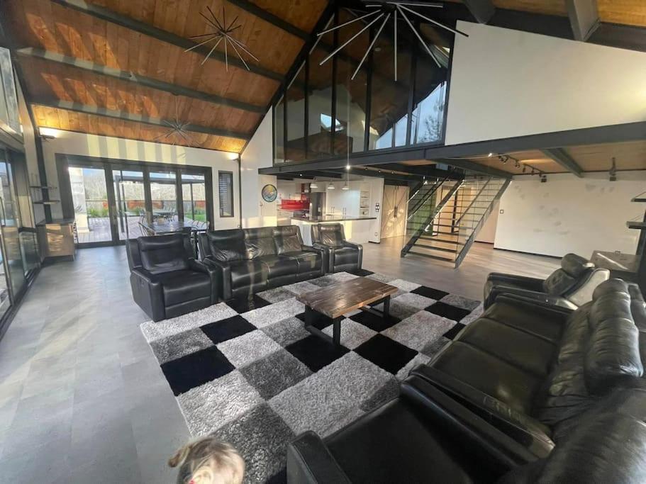 The Clubhouse Villa Hamilton Buitenkant foto